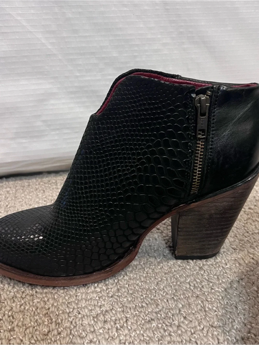Freebird Women Detroit Ankle Boots Sz 9 Black Boho Rodeo Leather Snake Embossed,